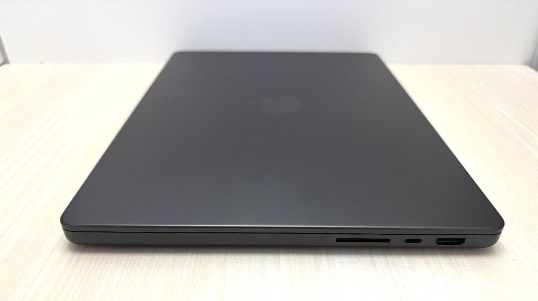 MacBookPro 14インチ M3Max / 36GB / 2TB