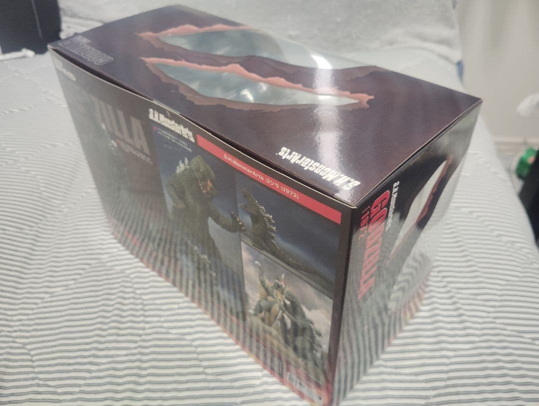 【未開封　美品】S.H.モンスターアーツ　ゴジラ　1972