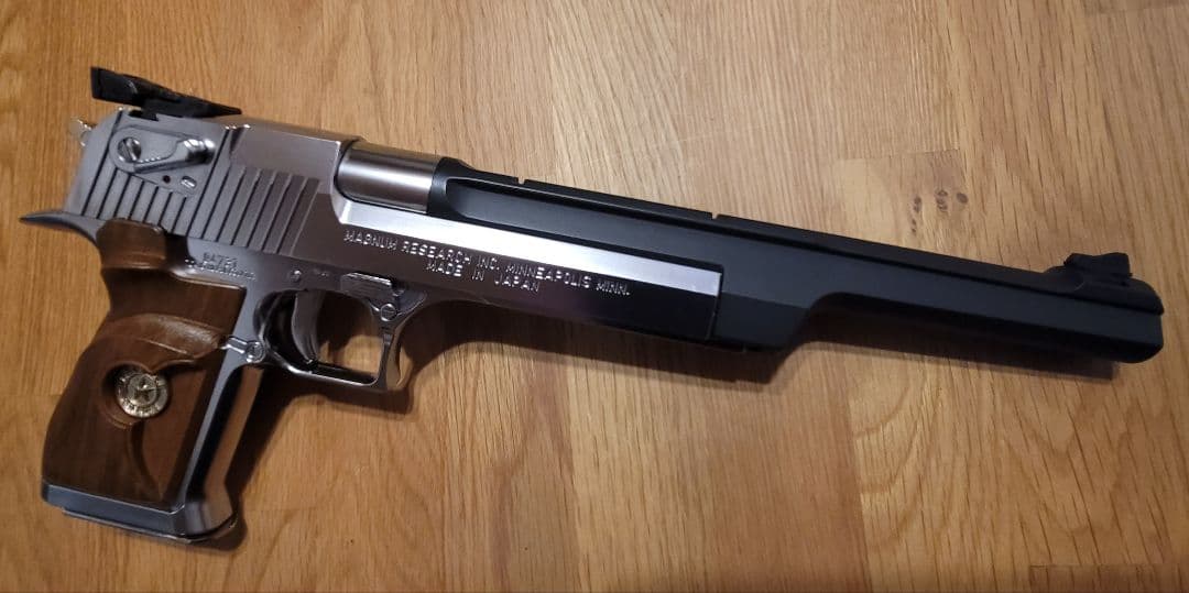 【カスタム】 デザートイーグル 50AE バイオハザード2 東京マルイ