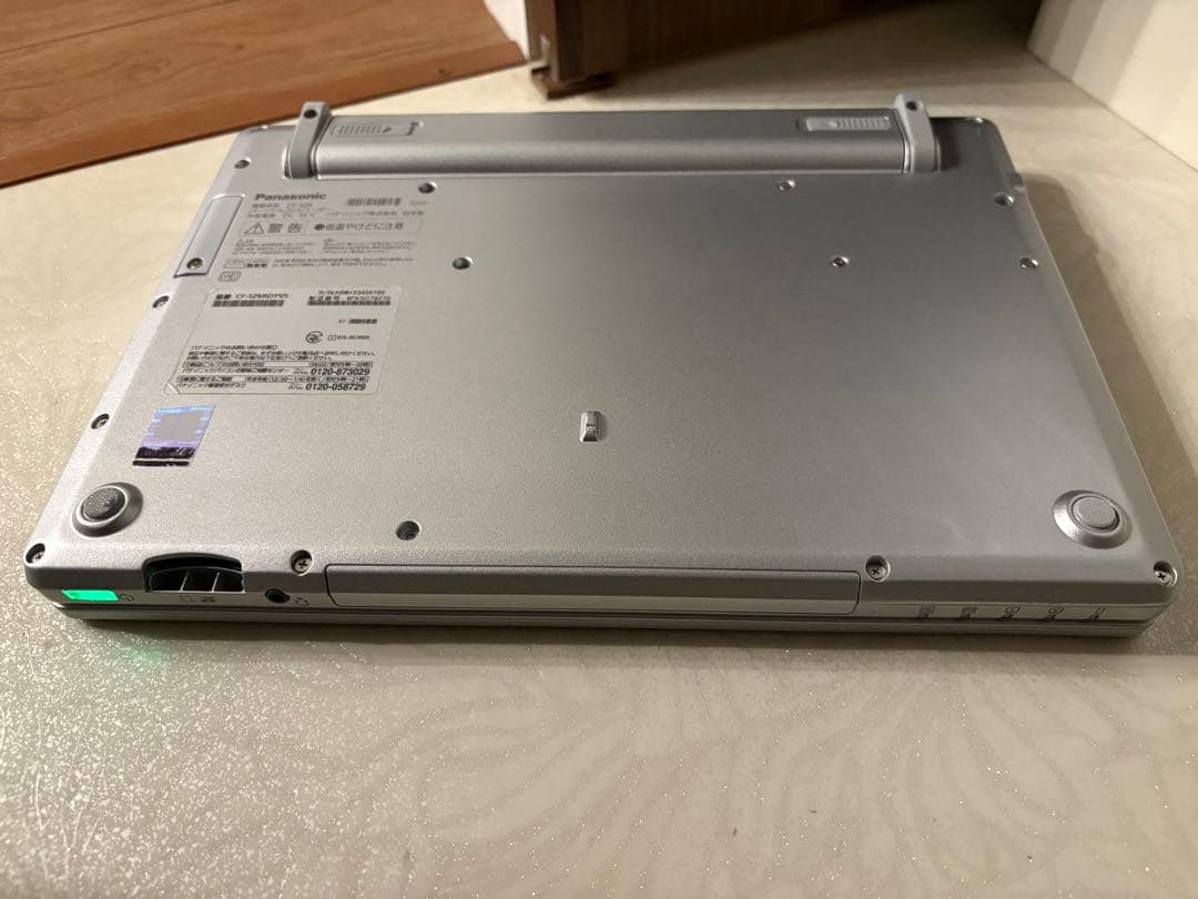 美品！Panasonic CF-SZ6 Core i5 8GB SSD256GB