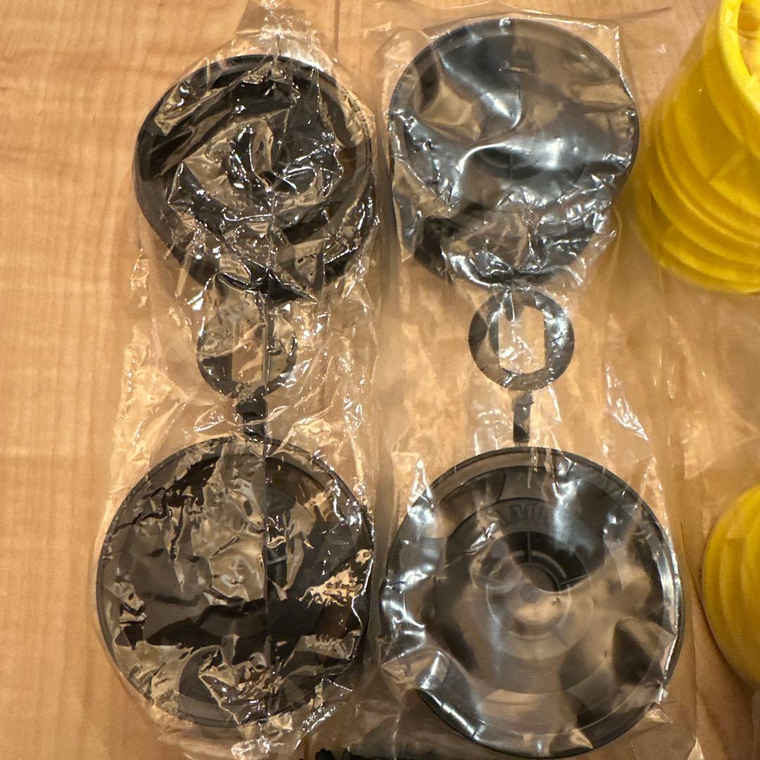 タミヤ　バギー用　スパイクタイヤセット 黒・黄・白