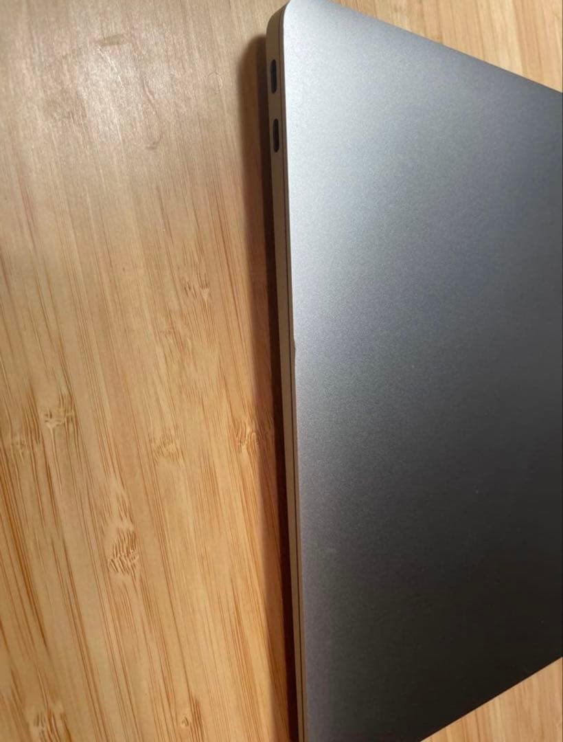 MacBook Air 2020 13インチ 16GB i5