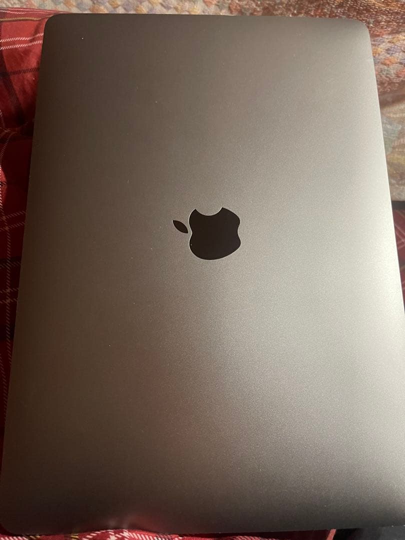 MacBook Air 2020 13インチ 16GB i5