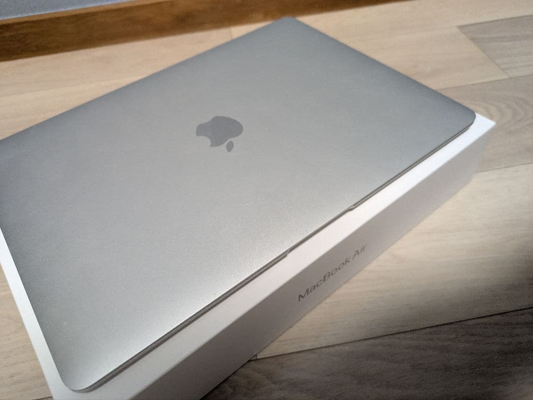 MacBook本体 Apple MacBook Air US 8gb 256gb
