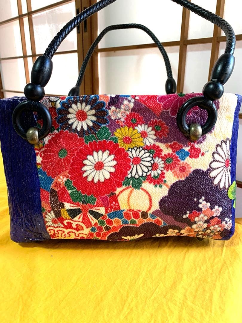 一閑張りかごバッグ　菊柄