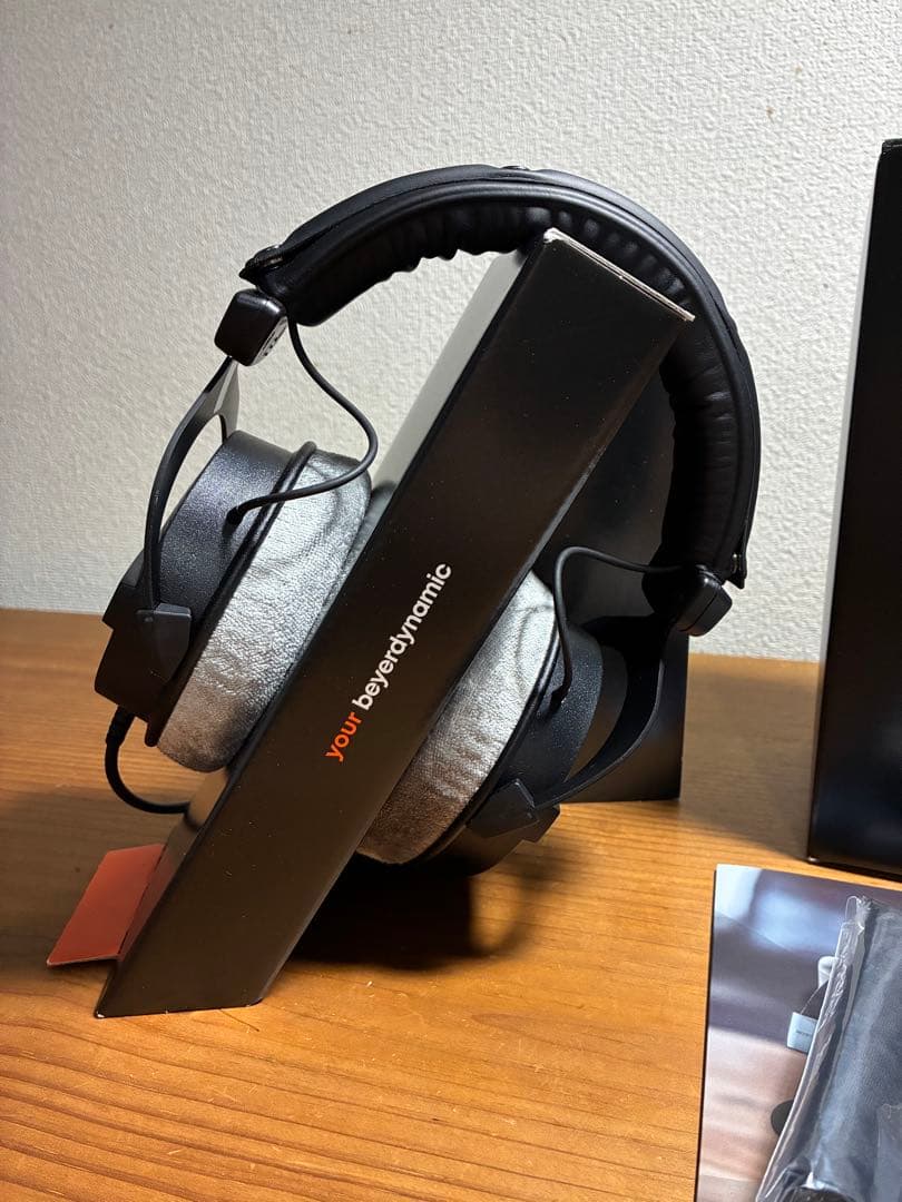 Beyerdynamic DT 990 PRO 250Ω　DT990PRO