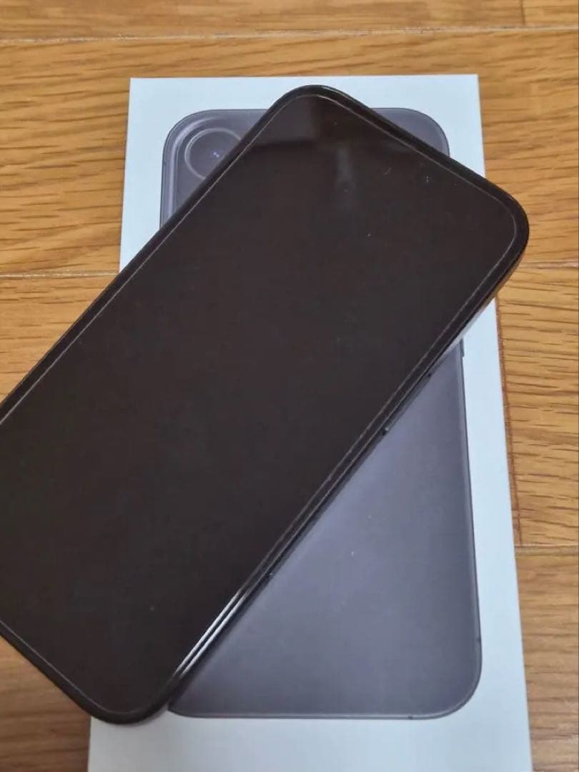 iPhone16SIMフリー ブラック バッテリー100%