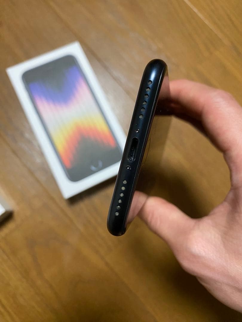 スマートフォン本体 Apple iPhone SE 3 64GB