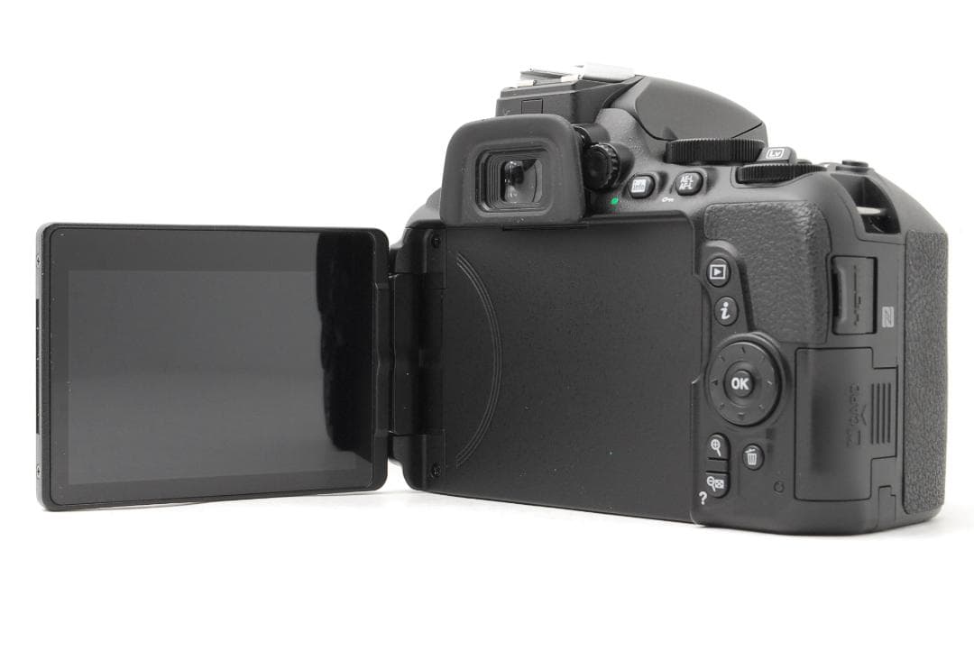 【極上品】Nikon D5600　WiFi　スマホ転送　自撮り　フルHD動画