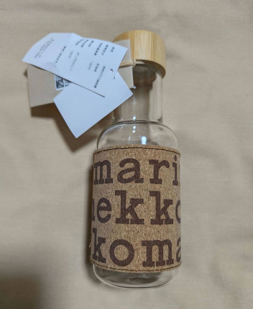 新品タグ付marimekkoマリメッコ　ガラス瓶　携帯用水筒　耐熱　¥7,920