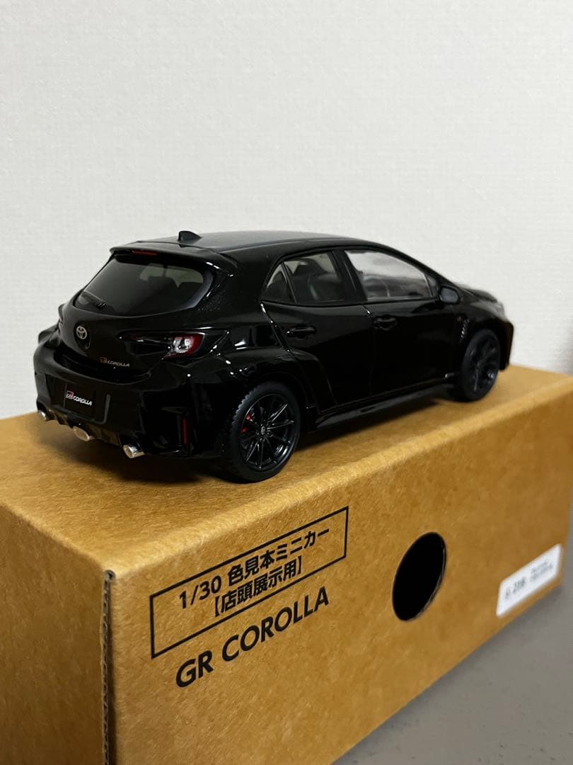 レア！GR COROLLA カラーサンプル ミニカー 1/30 ブラック