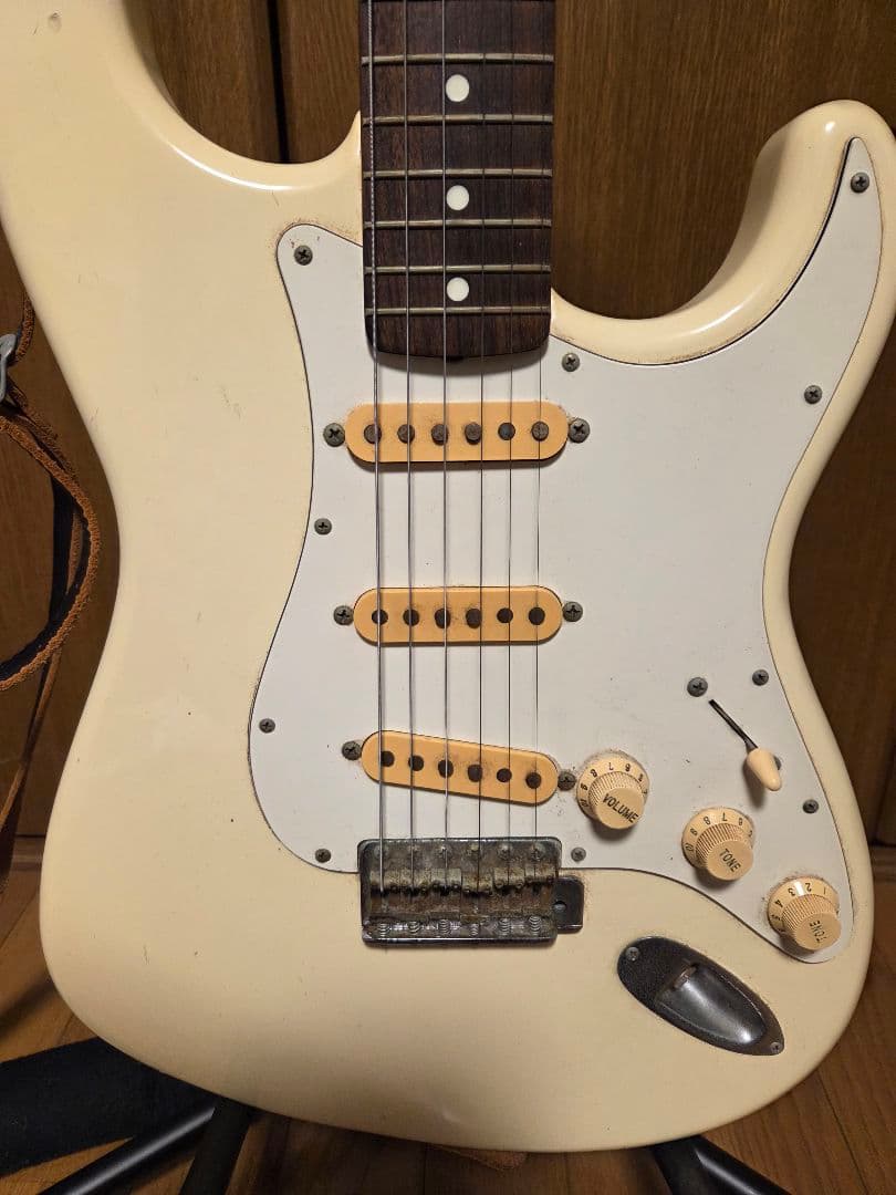 Fender　フェンダージャパン　ストラト　ST-62 　Fシリアル　フジゲン期