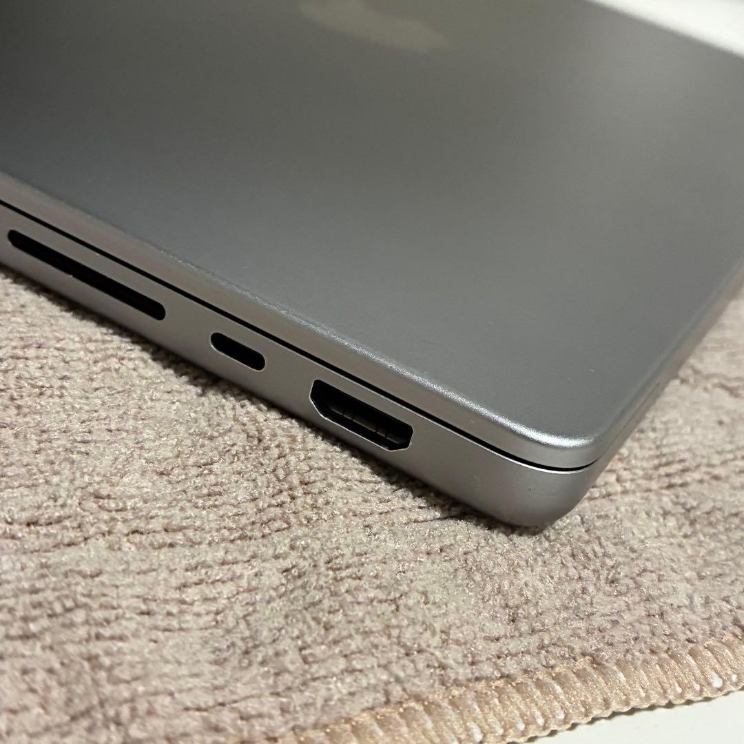 Macbook pro M1 Max 64Gb 32コアGPU SSD4Tb