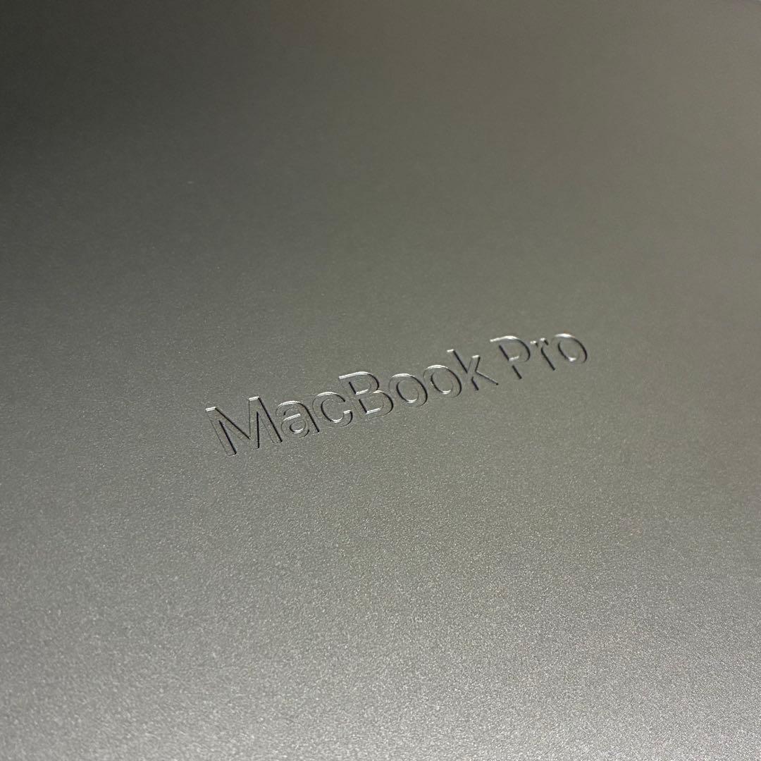 Macbook pro M1 Max 64Gb 32コアGPU SSD4Tb