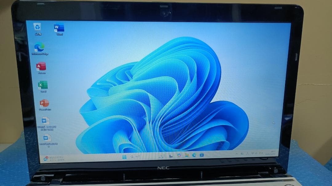 Blu-rayノートパソコンNEC Core i5 SSD128Gメモリ8G