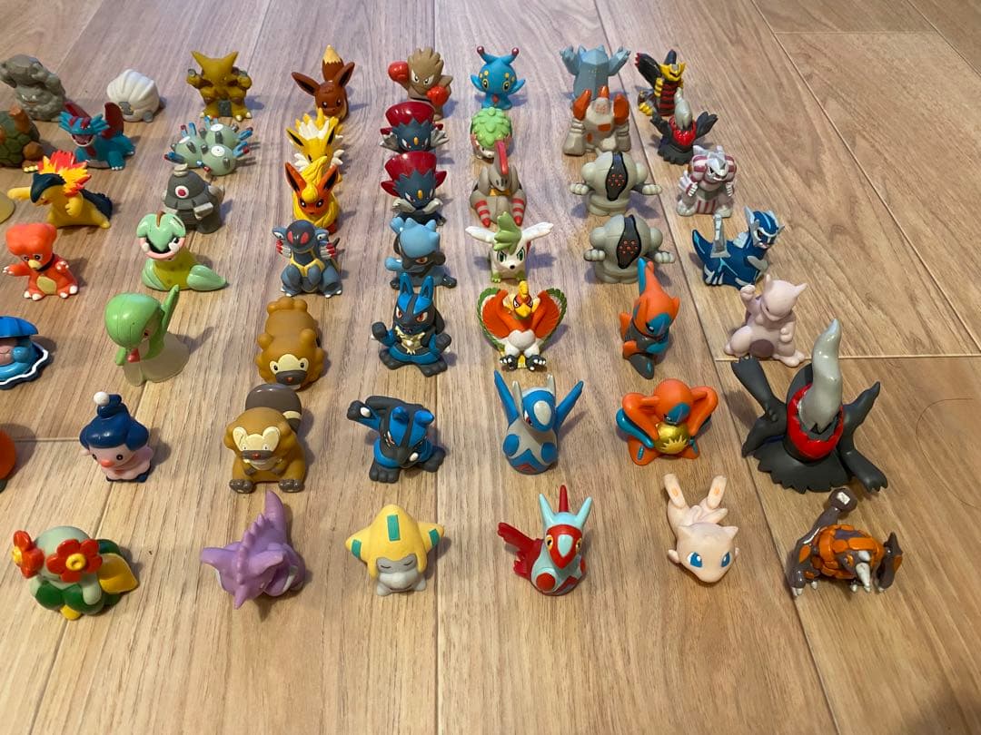 ポケモンフィギュア　77体セットまとめ売り