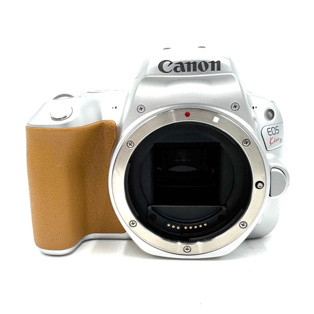 ❁Wi-Fi搭載！❁CANON EOS kiss x9 レンズキット シルバー
