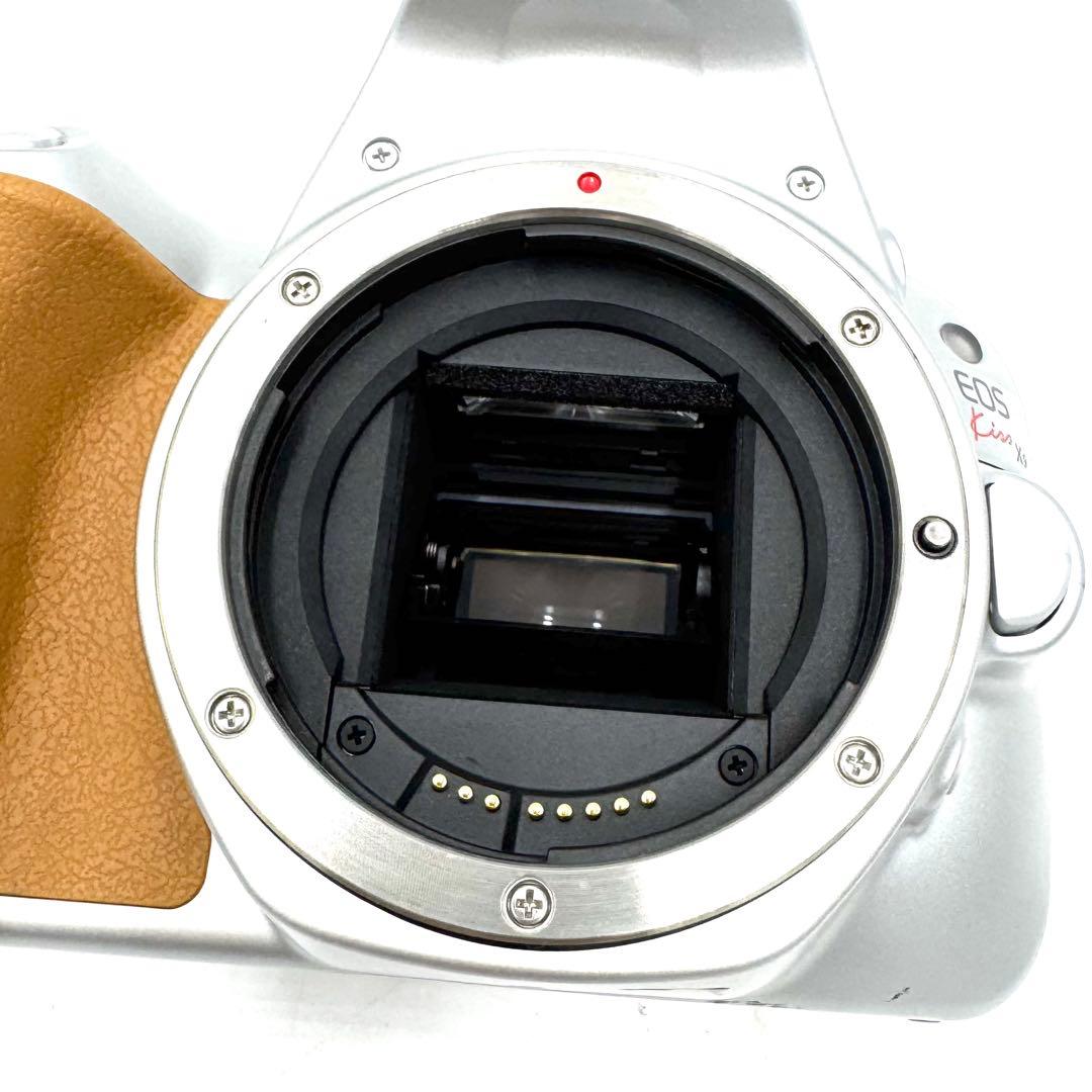 ❁Wi-Fi搭載！❁CANON EOS kiss x9 レンズキット シルバー