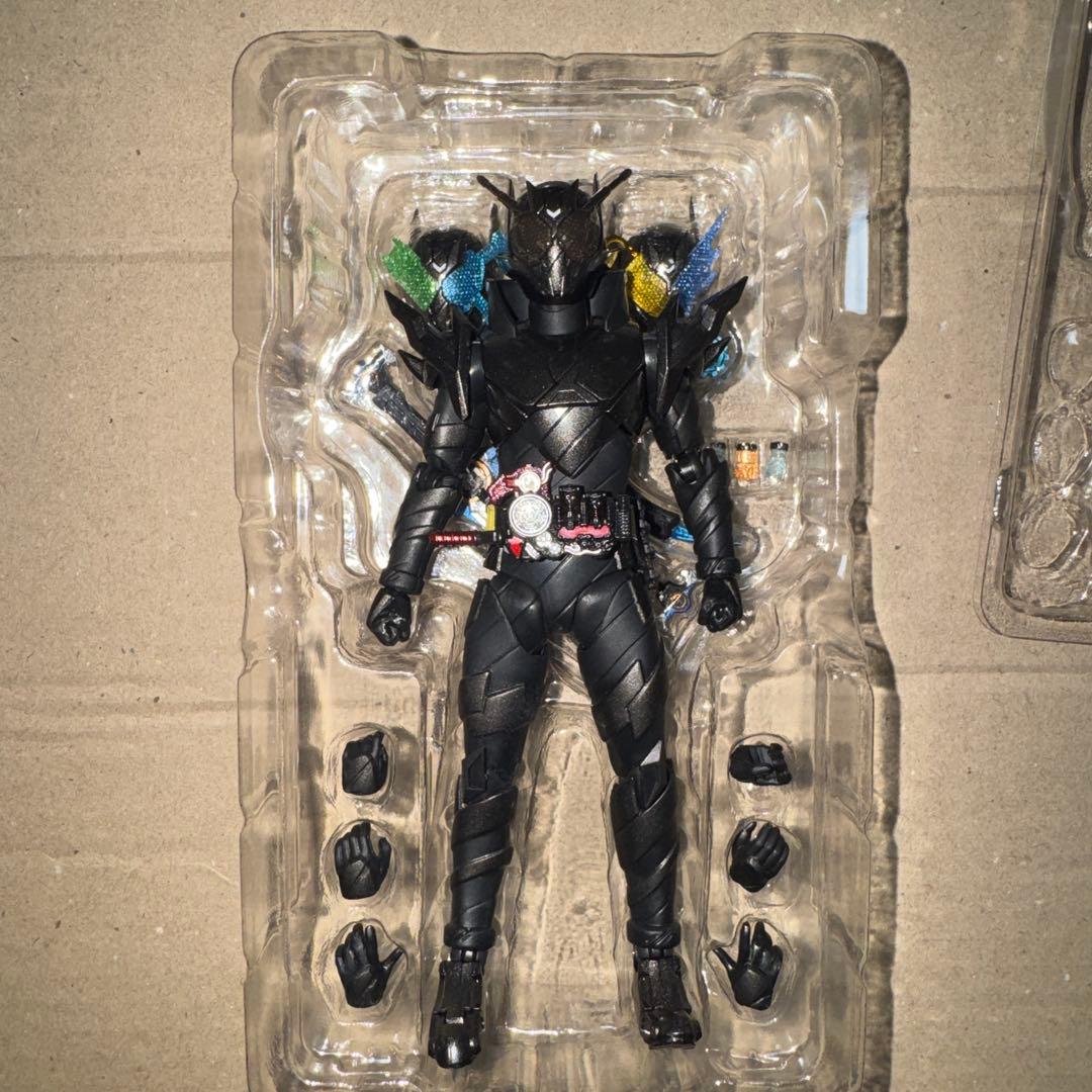 S.H.Figuarts仮面ライダーメタルビルド