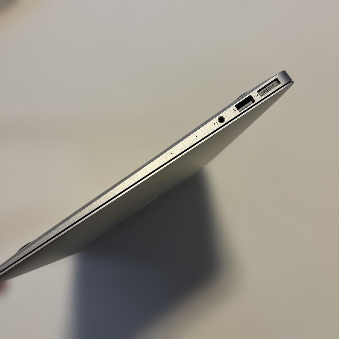 【純正ドライブ付き】Apple MacBook Air 13インチ corei5