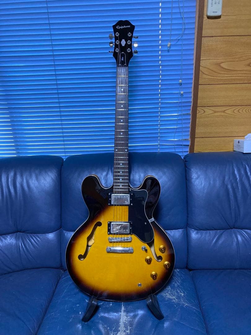 Epiphone Dotセミアコースティックギター サンバースト
