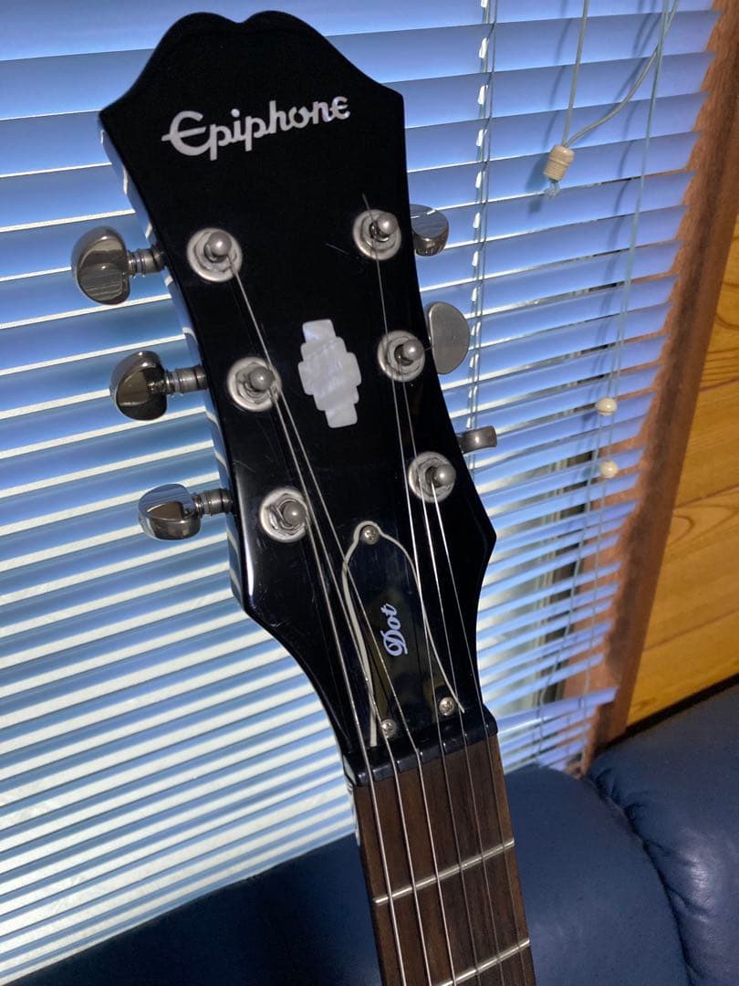 Epiphone Dotセミアコースティックギター サンバースト