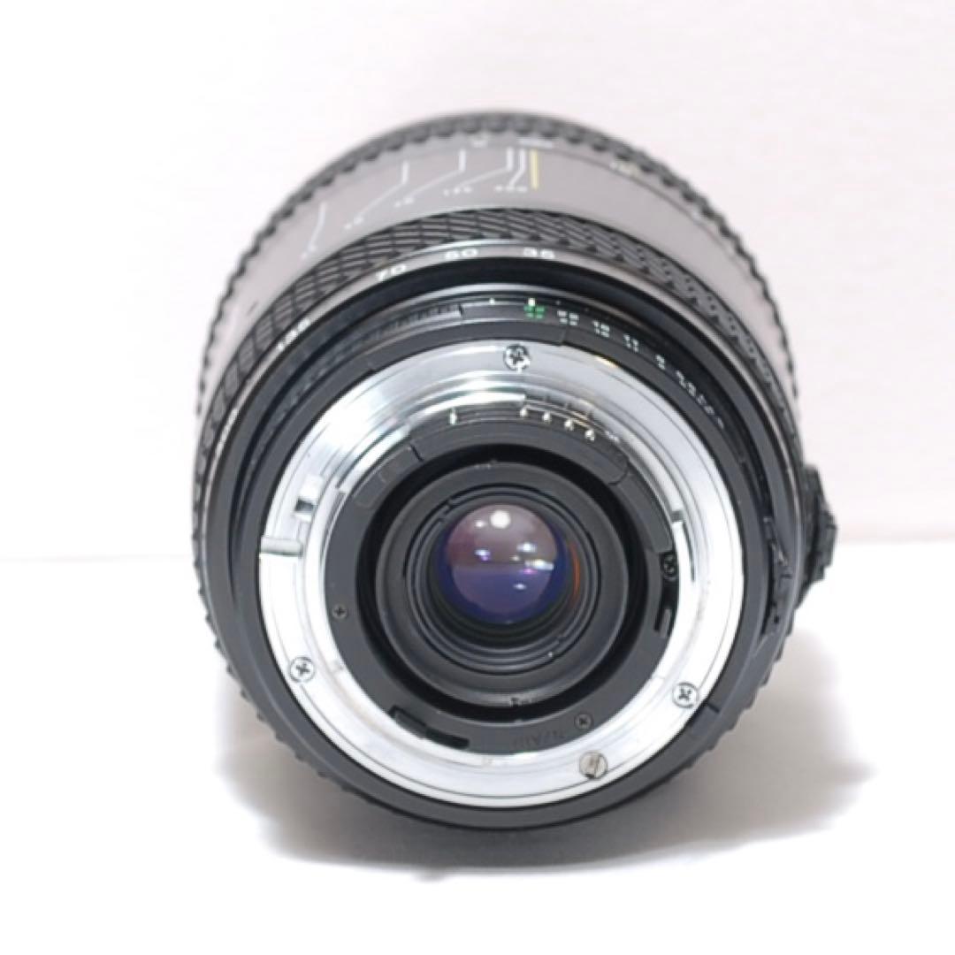 1本で近くから遠くまで✨Nikon D7000✨バッテリー２個付き✨簡単操作✨