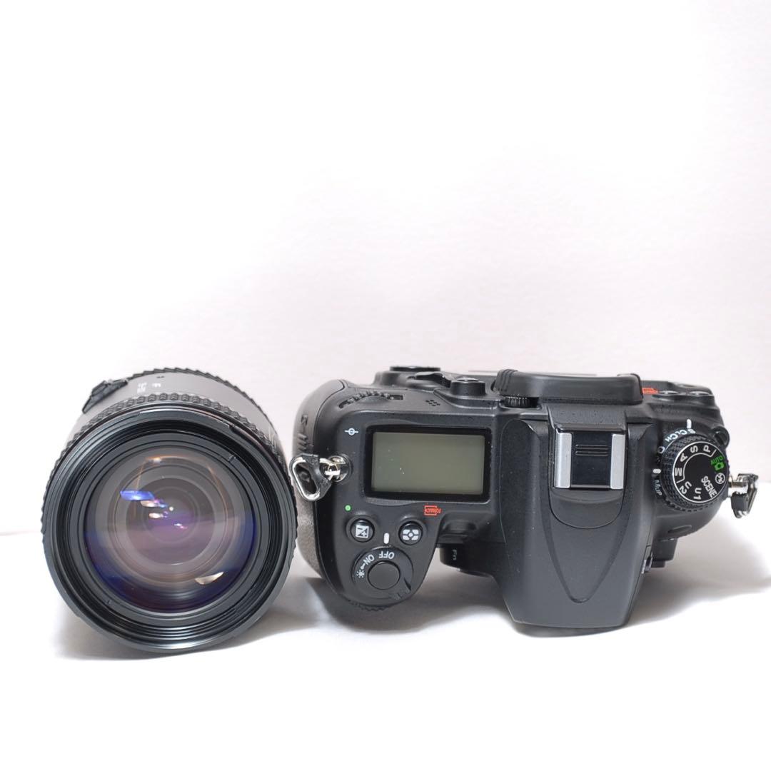 1本で近くから遠くまで✨Nikon D7000✨バッテリー２個付き✨簡単操作✨