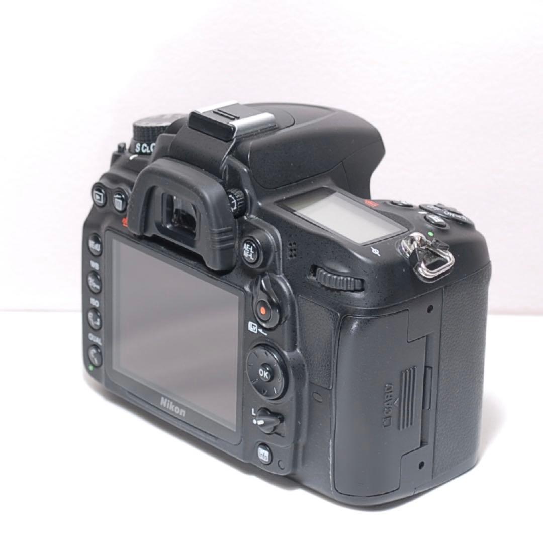 1本で近くから遠くまで✨Nikon D7000✨バッテリー２個付き✨簡単操作✨