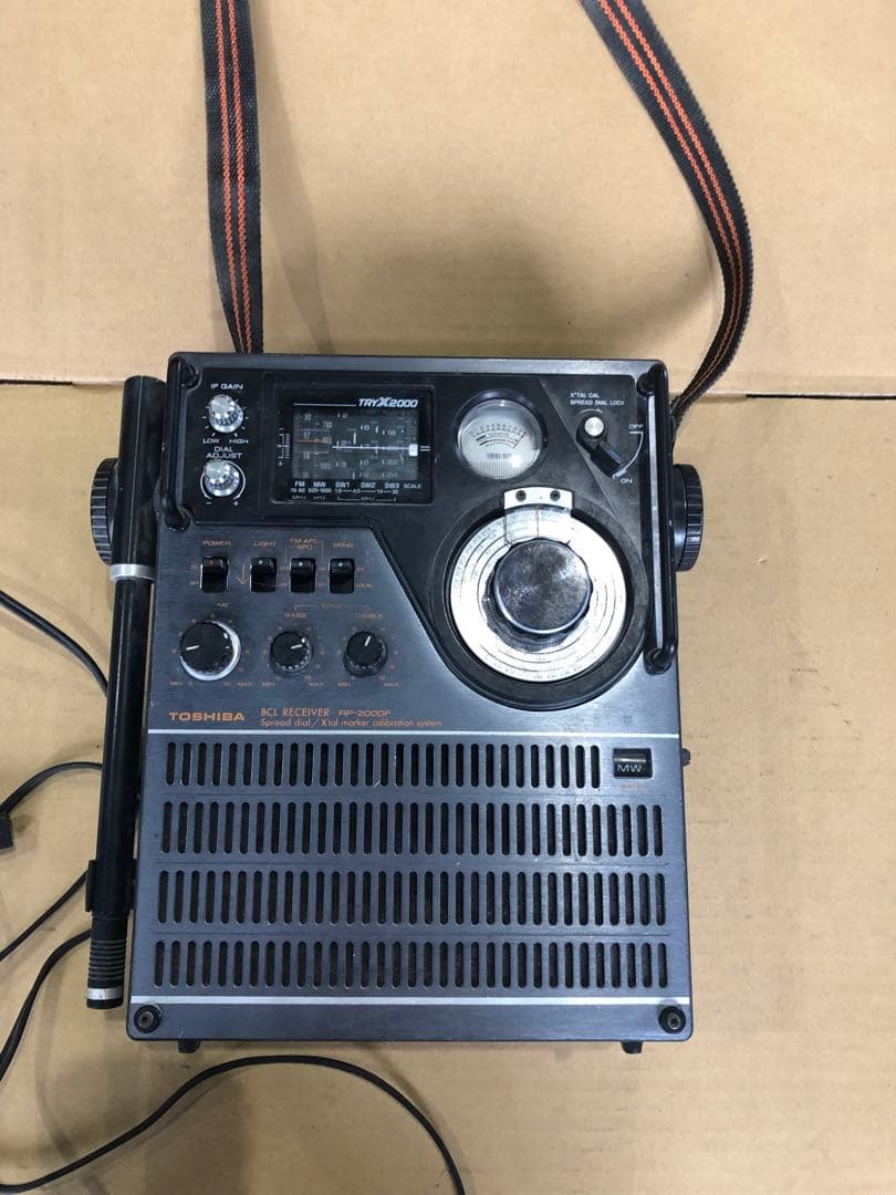 TOSHIBA 東芝　RP-2000F　TRYX2000　BCLラジオ　5バンド