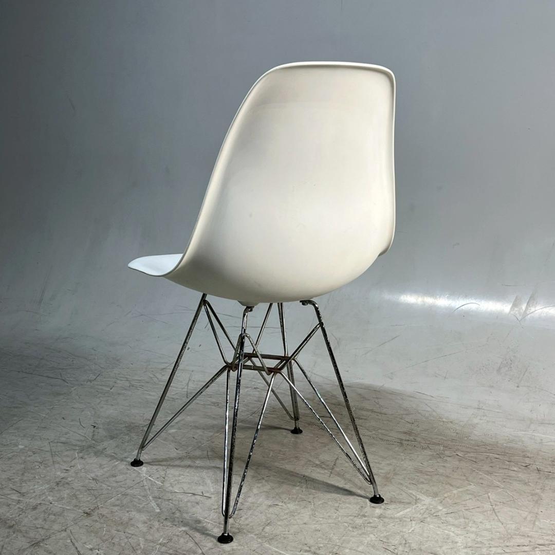 ヴィトラ vitra イームズ Eames サイドシェルチェア ホワイト 名作