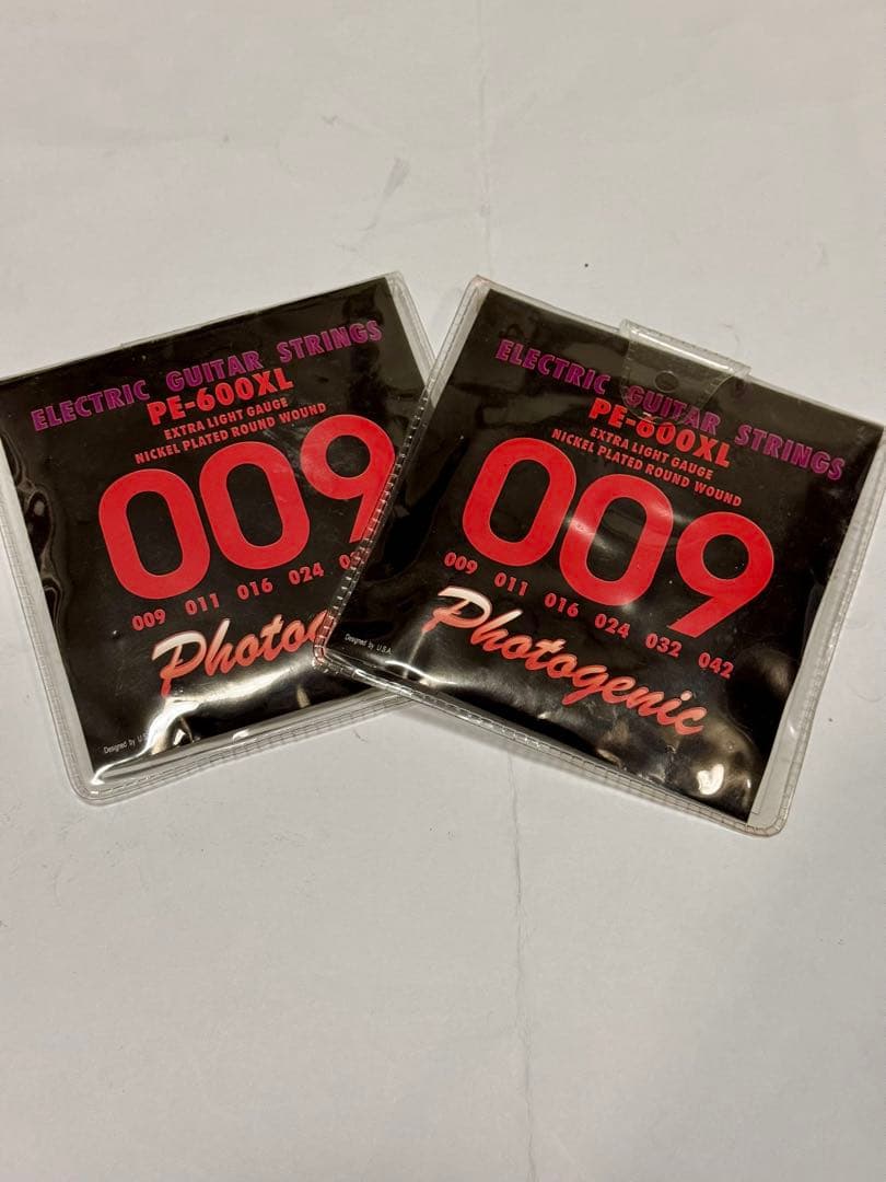 新品弦2セット付き！Rayfield ストラトキャスター タイプ エレキギター