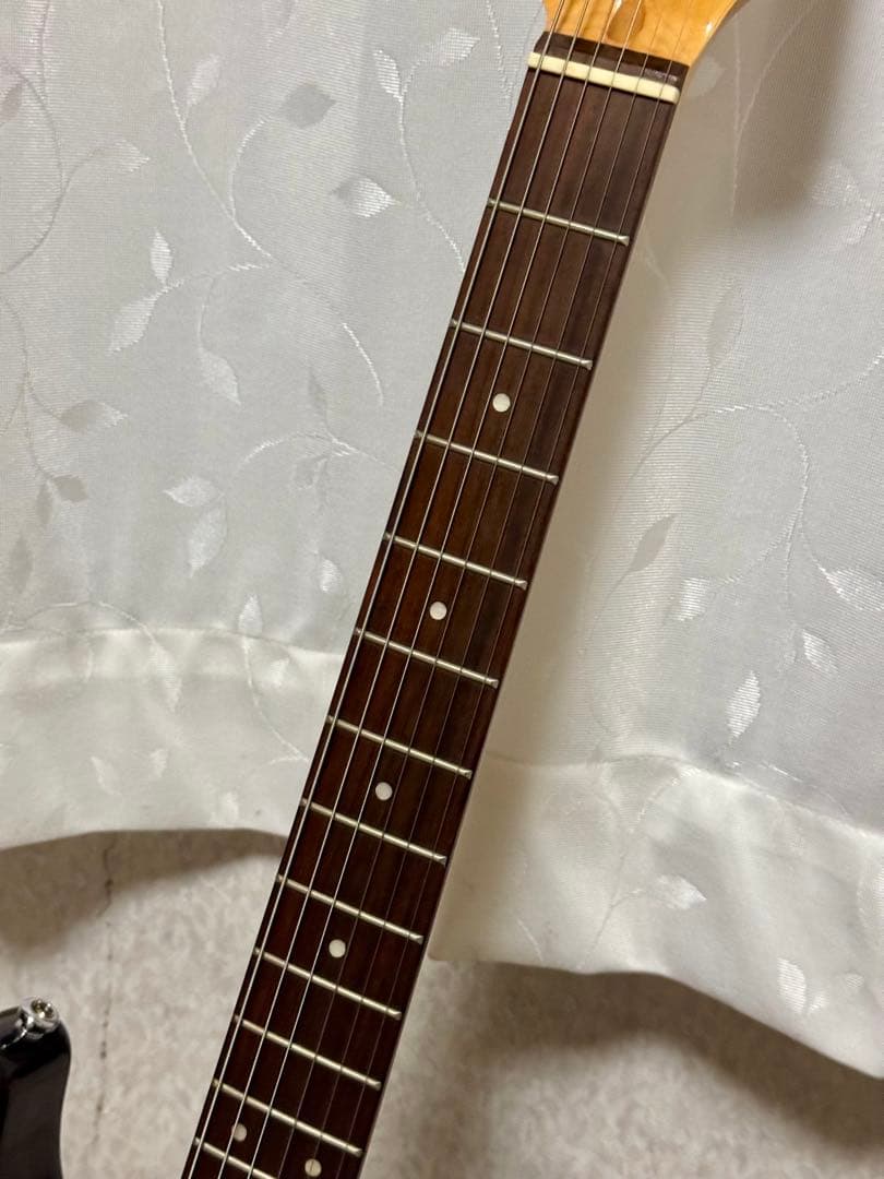 新品弦2セット付き！Rayfield ストラトキャスター タイプ エレキギター