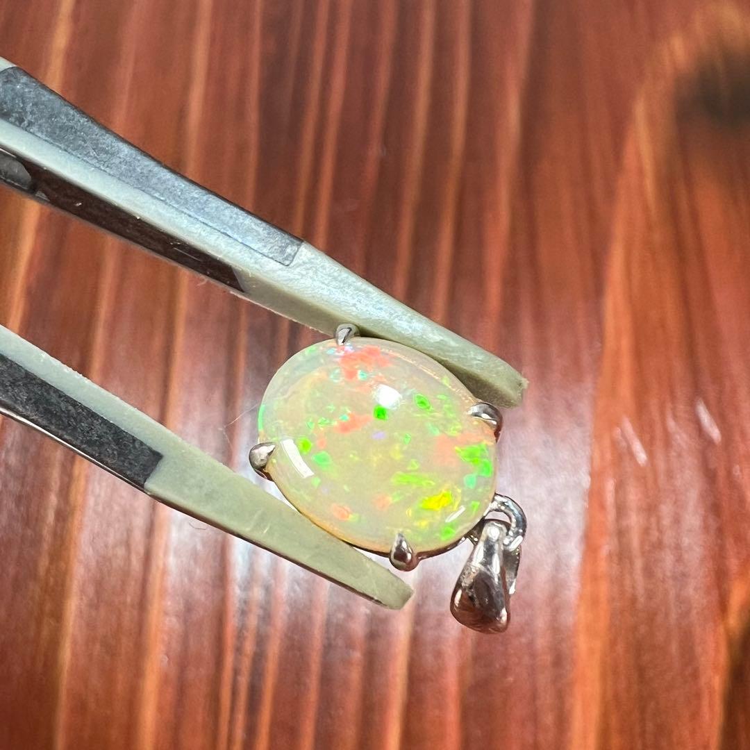 高品質　エチオピアオパール　ネックレス　輝きが綺麗　　ペンダントトップ　　9