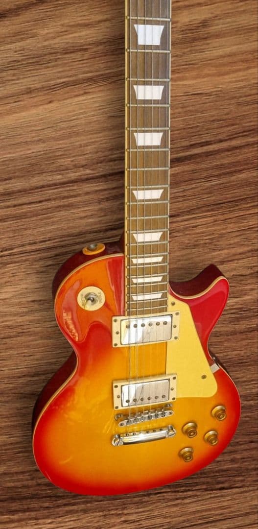 フォトジェニック のレスポールタイプ 美品 エレキギター