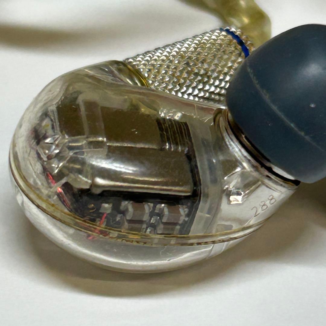 SHURE SE846 　有線イヤホン　　　　　　　　　K439