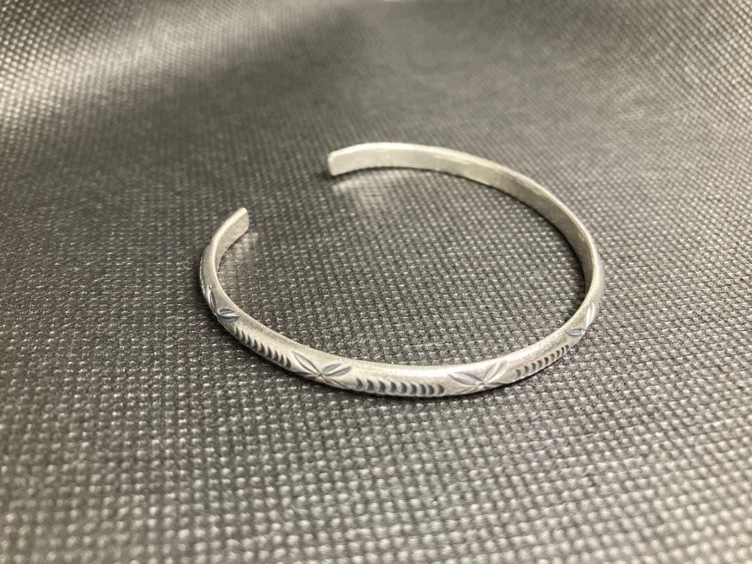 【新品】カレンシルバー　オープンバングル　ハンドメイド