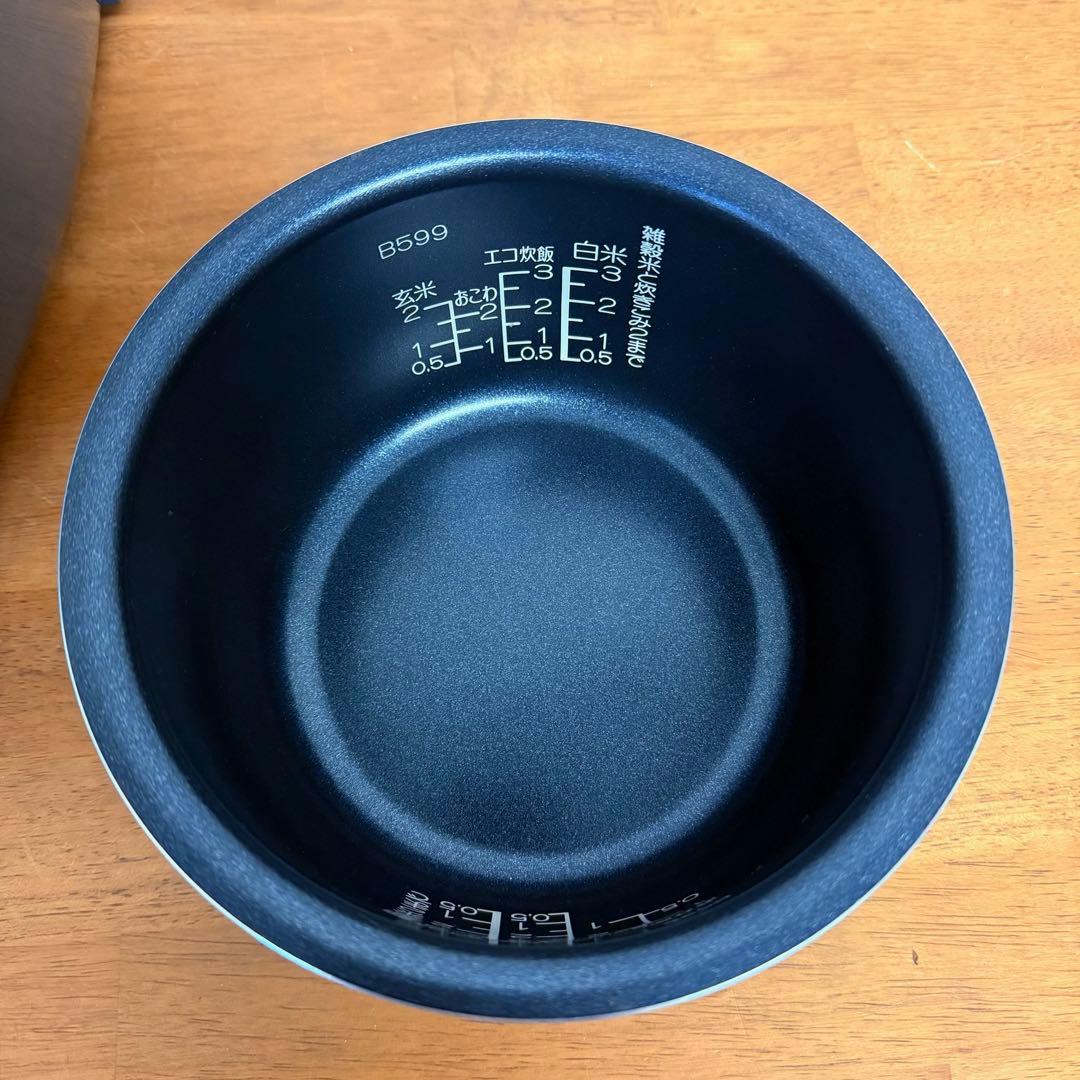 ● 極美品 象印 マイコン炊飯ジャー 3合 NL-BE05-HZ