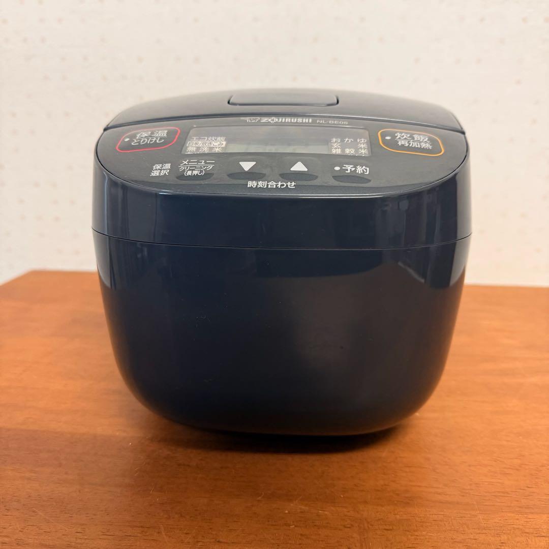 ● 極美品 象印 マイコン炊飯ジャー 3合 NL-BE05-HZ