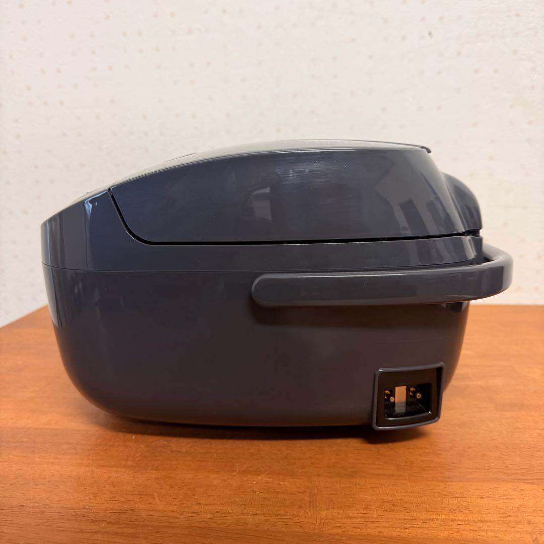 ● 極美品 象印 マイコン炊飯ジャー 3合 NL-BE05-HZ