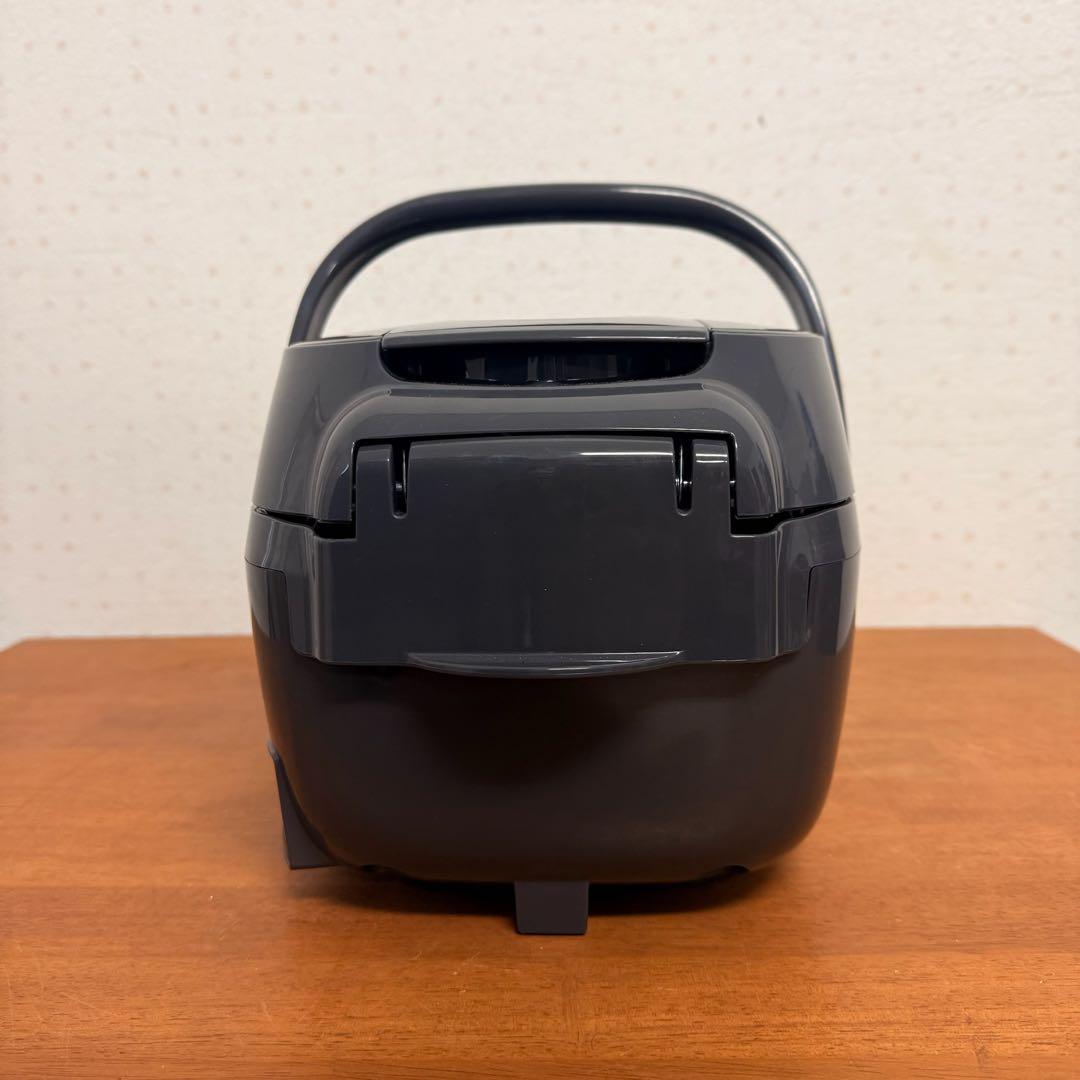● 極美品 象印 マイコン炊飯ジャー 3合 NL-BE05-HZ