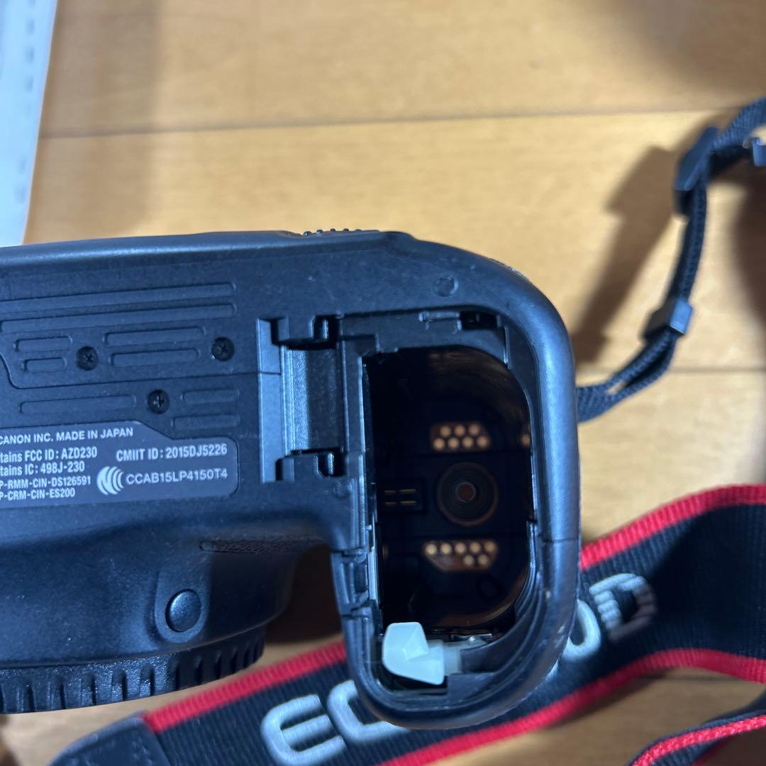 【ジャンク】Canon キヤノンEOS 80D EF-S デジタル一眼レフカメラ