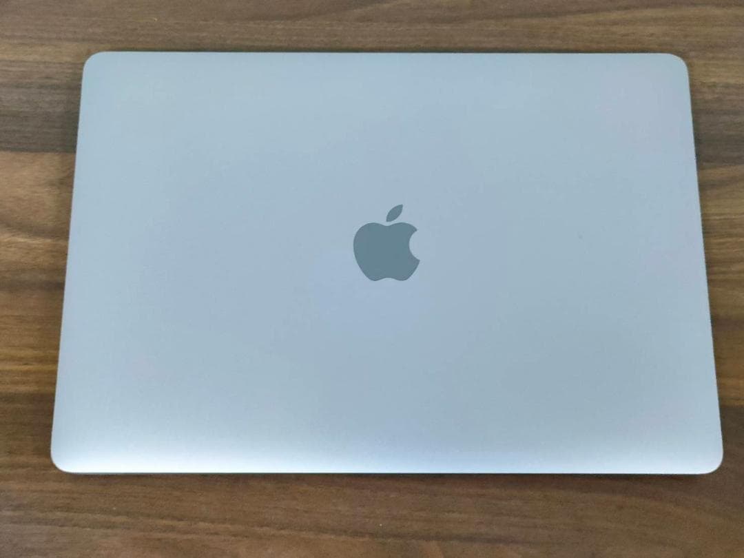 充電66回 MacBook Air 2020 13インチ M1 1TB A7