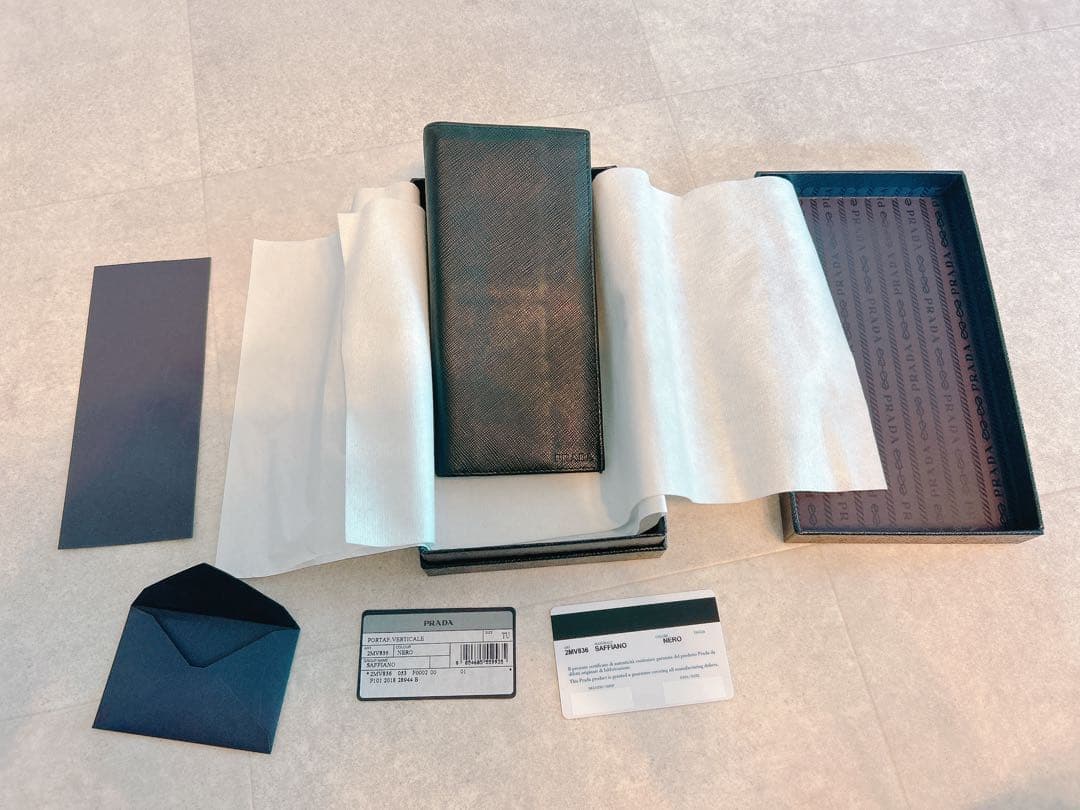 PRADA SAFFIANO 財布 黒