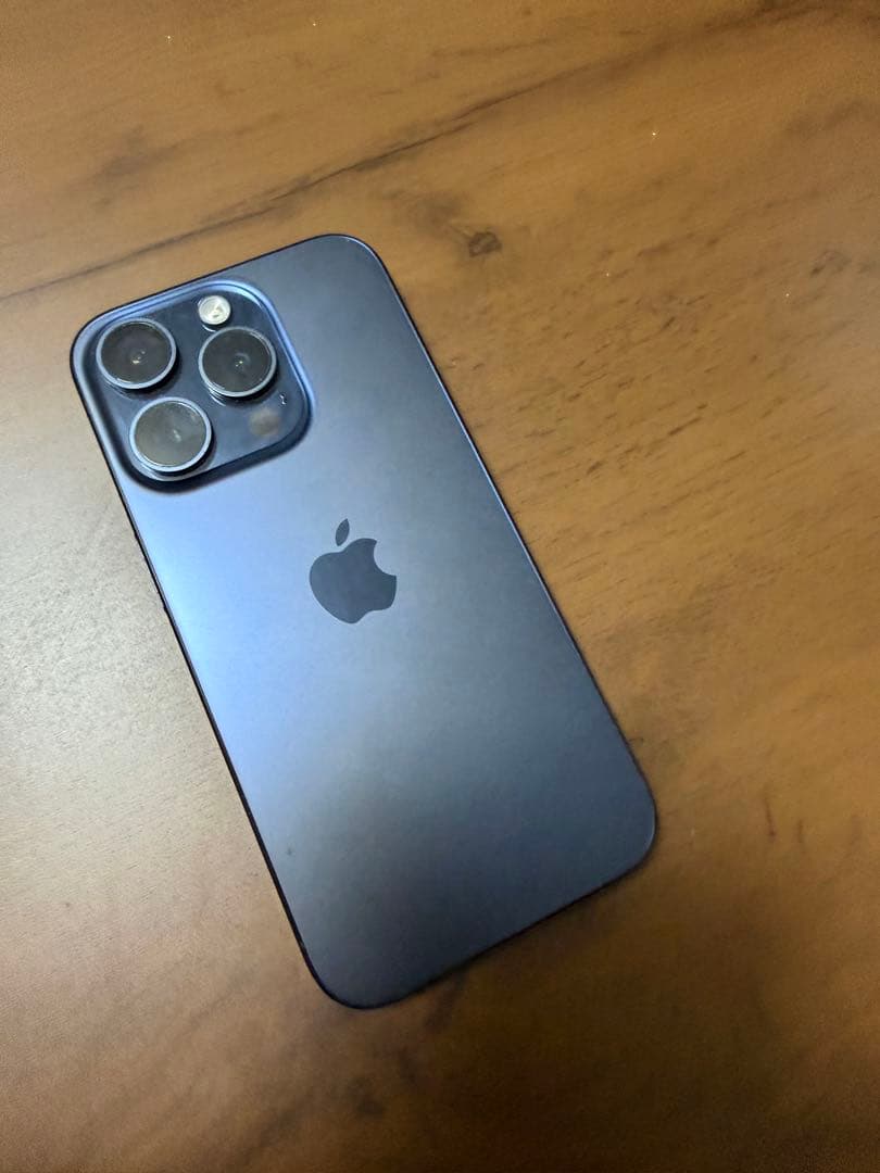 Apple iPhone 15 pro 1TB SIMフリー