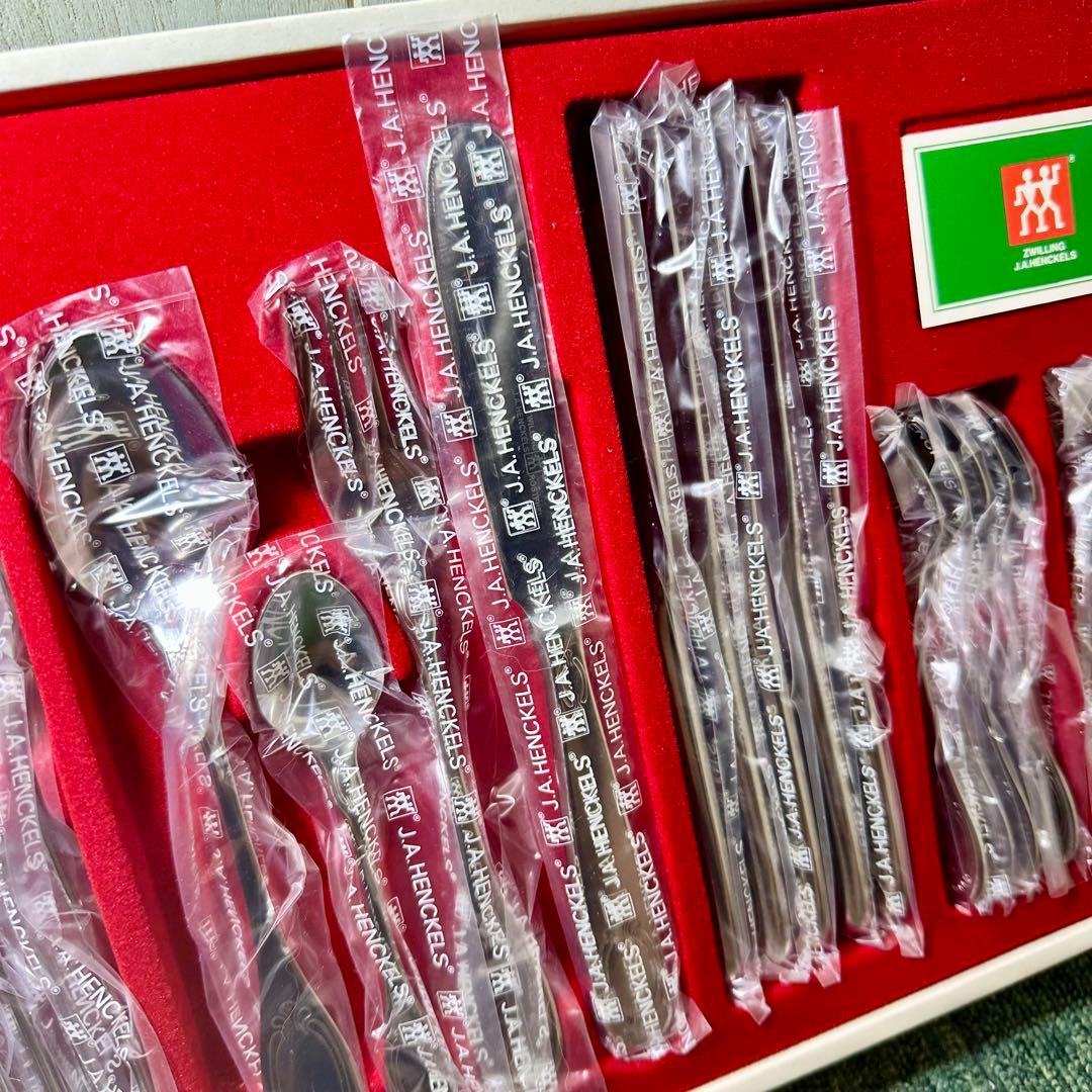 ツヴィリング ヘンケルス カトラリーセット ピロシュカ　ディナーセット 30本