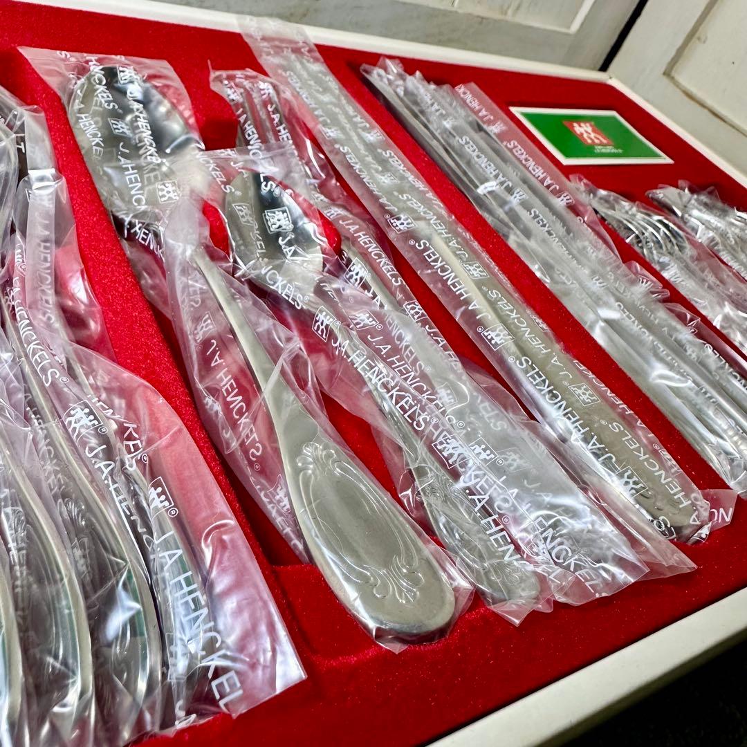 ツヴィリング ヘンケルス カトラリーセット ピロシュカ　ディナーセット 30本