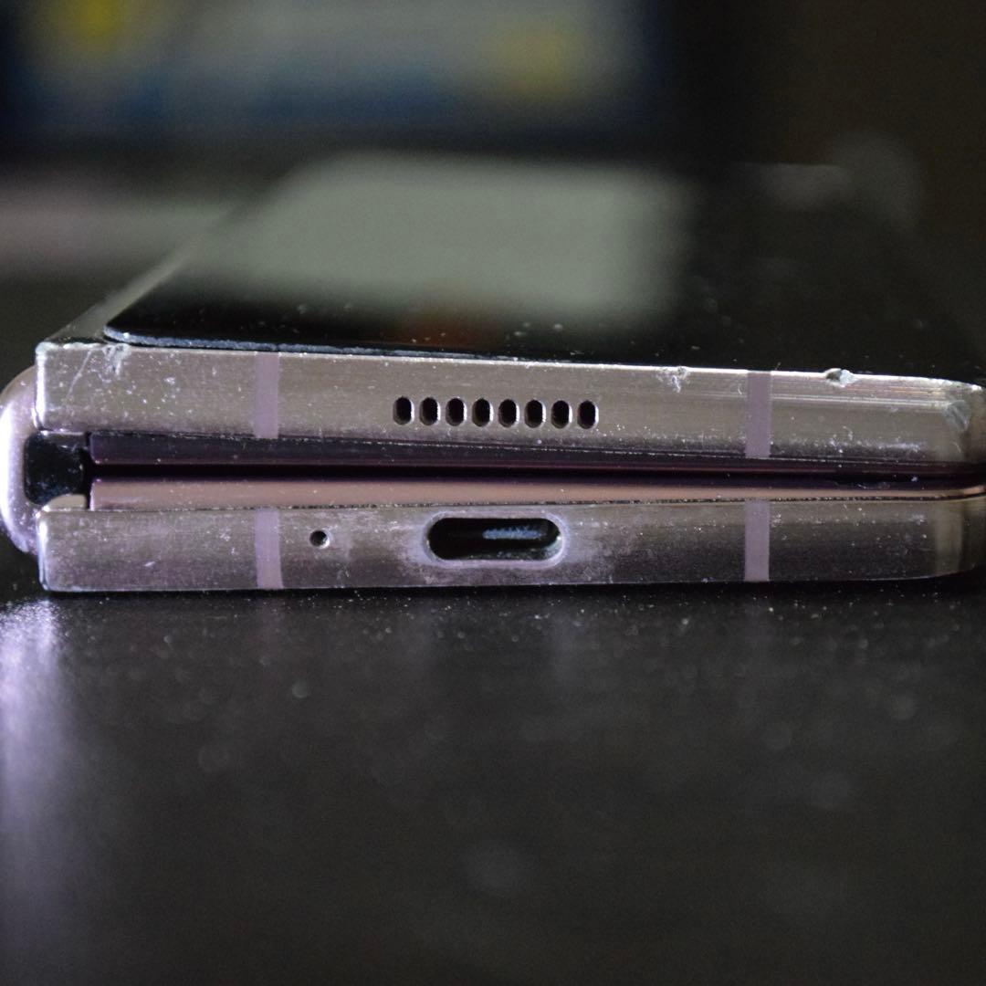 スマートフォン本体 Samsung Galaxy Z Fold 2 256GB