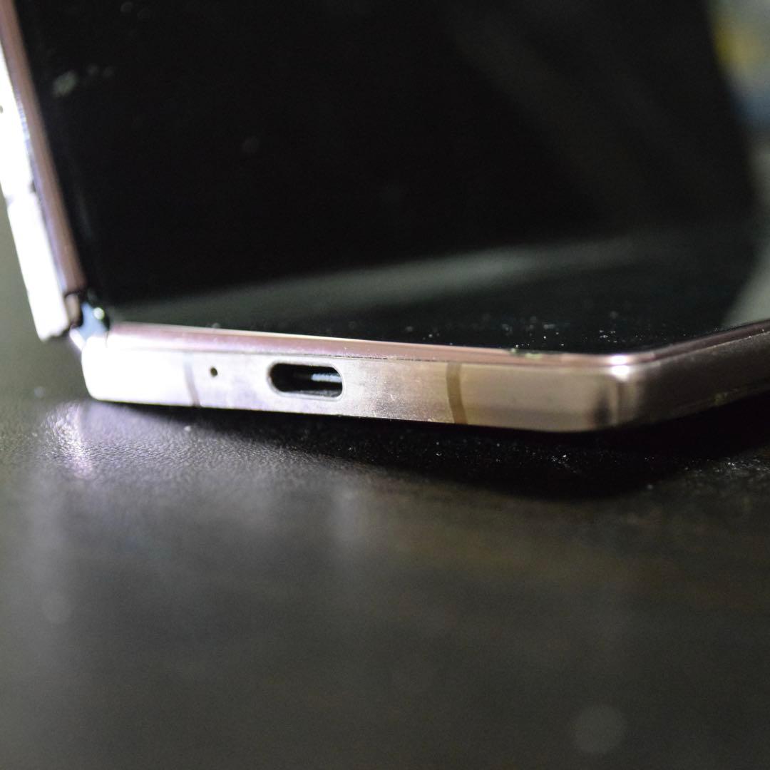 スマートフォン本体 Samsung Galaxy Z Fold 2 256GB