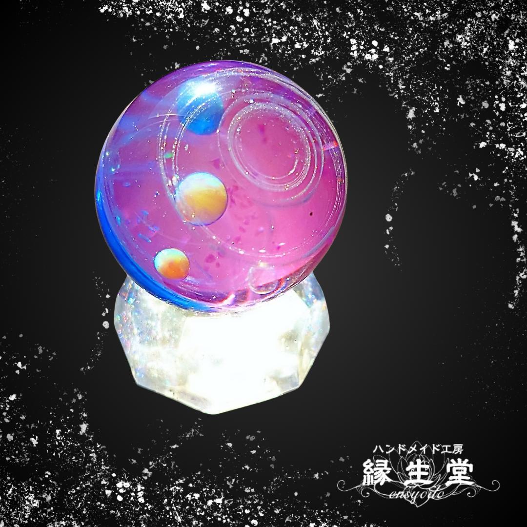 【4色背景】レジン宇宙玉　30mm　コンパウンド仕上げ・台座付き　SBC-3